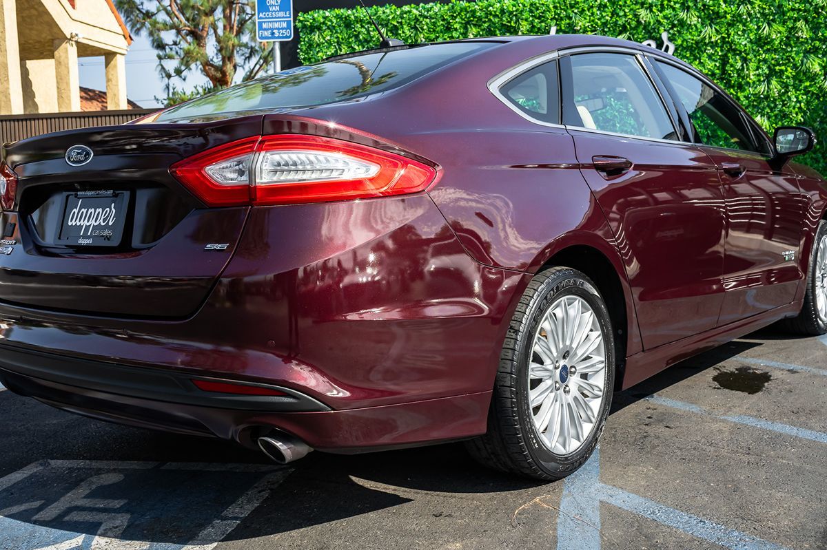 2013 Ford Fusion Energi SE photo 6