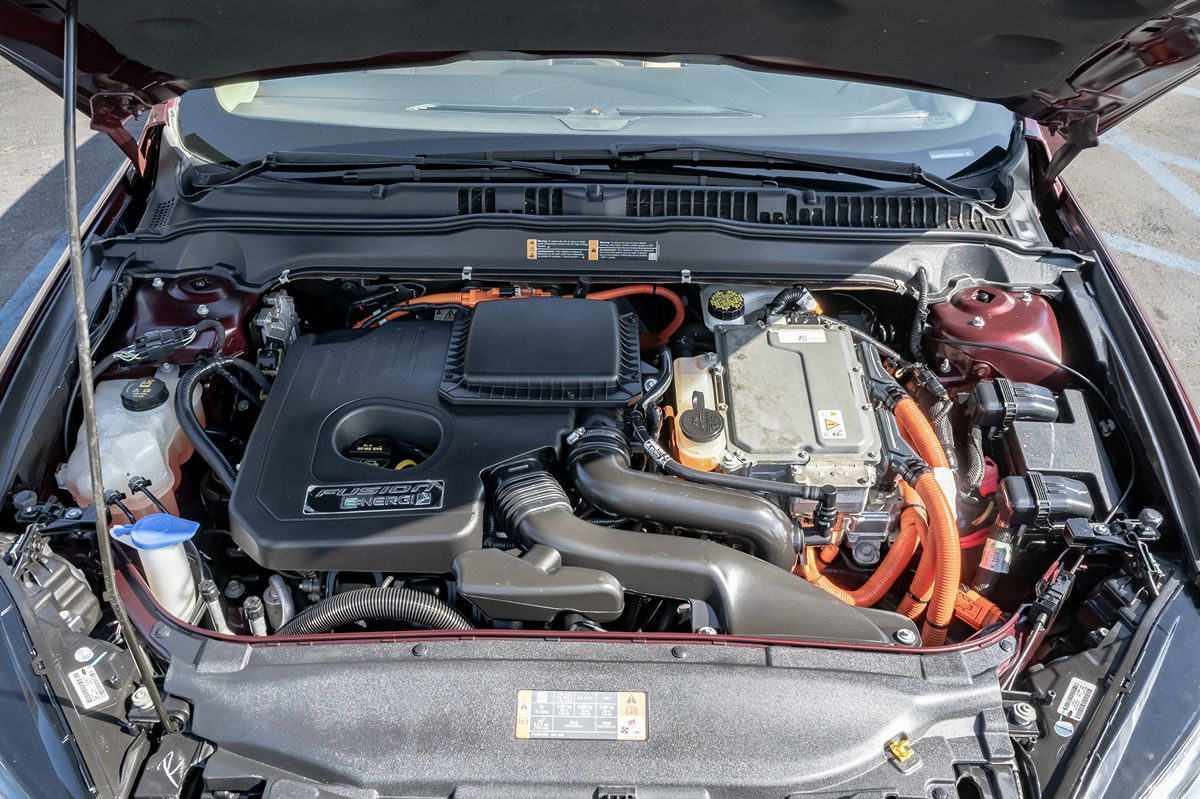 2013 Ford Fusion Energi SE photo 17