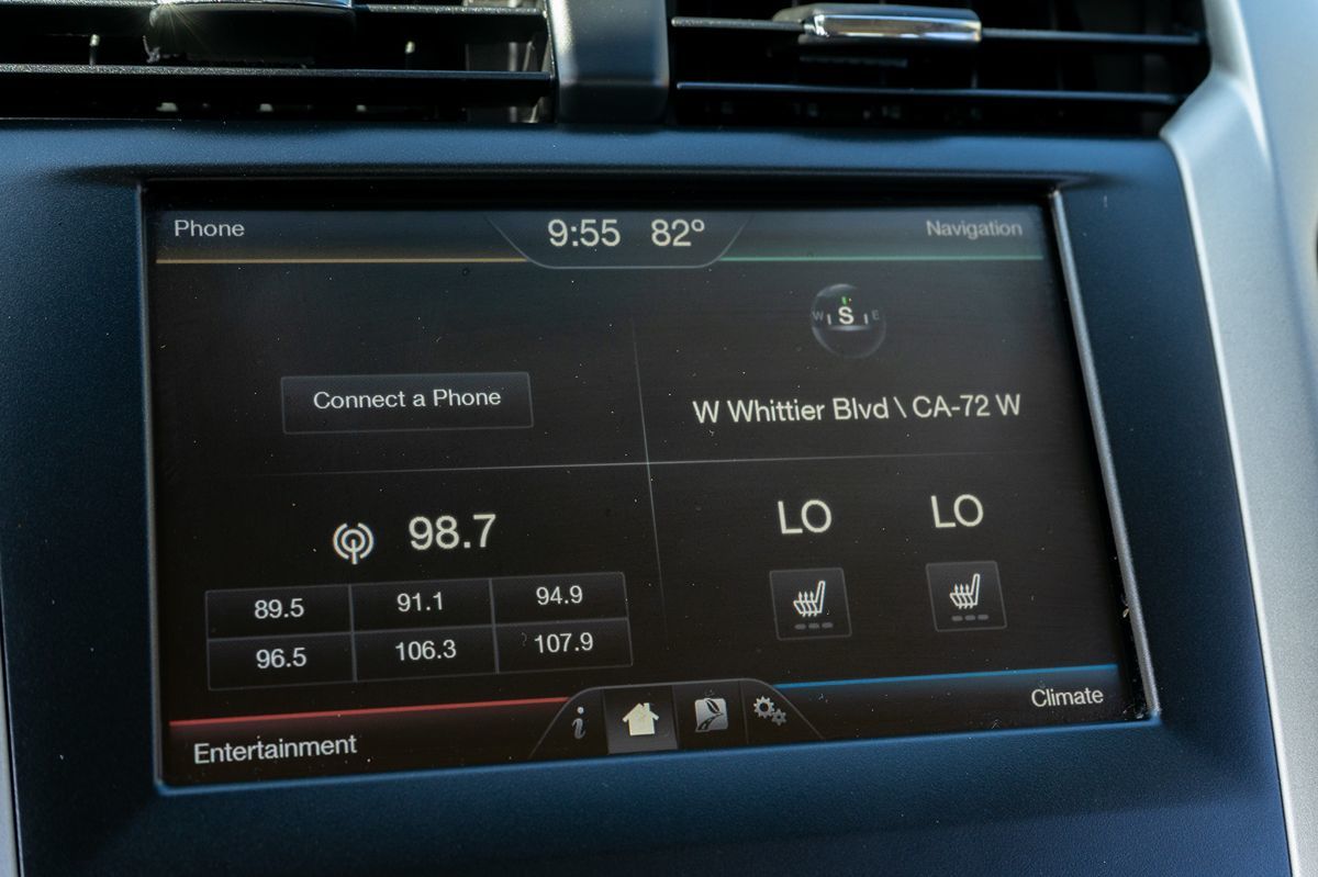 2013 Ford Fusion Energi SE photo 28