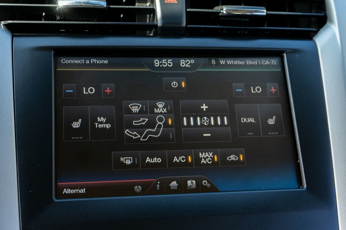 2013 Ford Fusion Energi SE photo 31