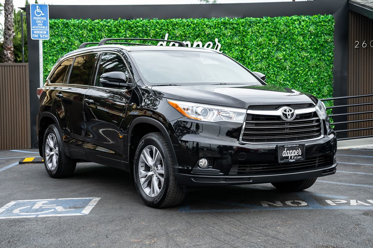 2015 Toyota Highlander XLE photo 3
