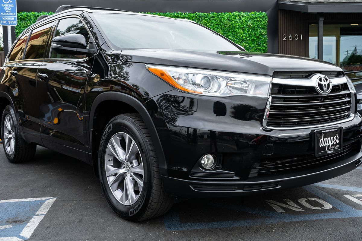 2015 Toyota Highlander XLE photo 4