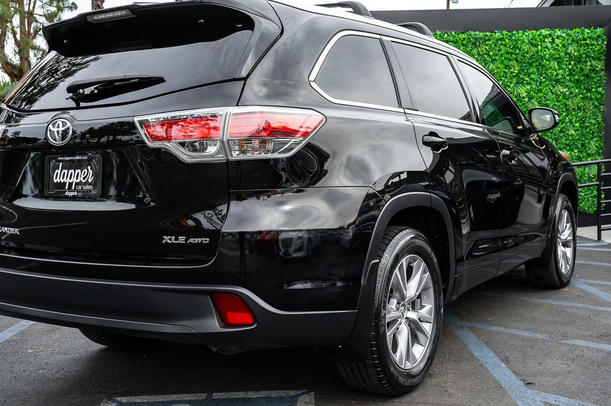2015 Toyota Highlander XLE photo 6