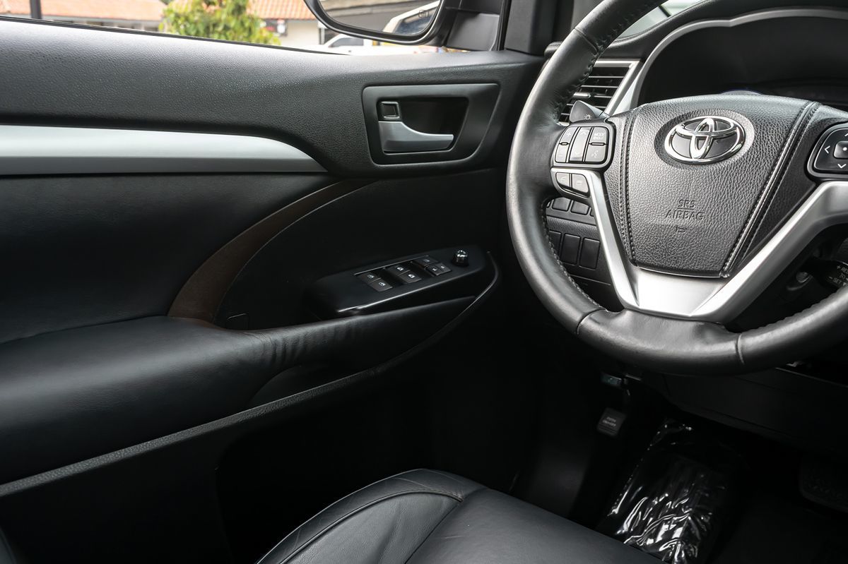 2015 Toyota Highlander XLE photo 21