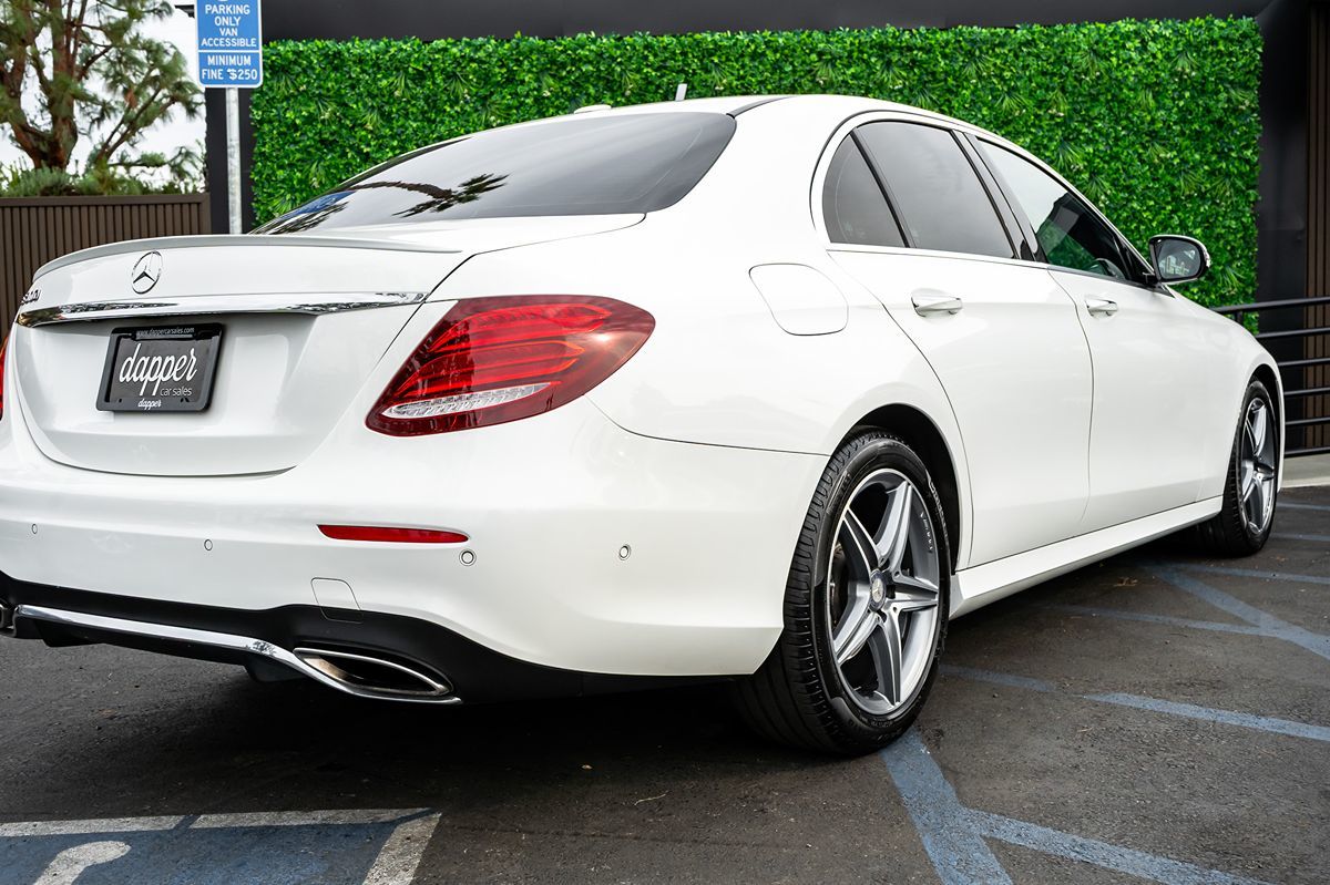 2017 Mercedes Benz E 300 Sport Sedan photo 6