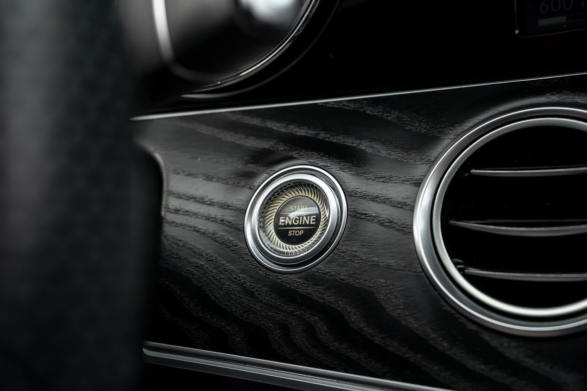 2017 Mercedes Benz E 300 Sport Sedan photo 25
