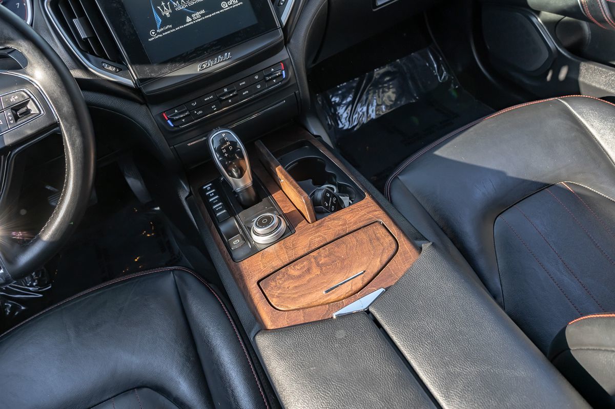 2017 Maserati Ghibli S photo 20