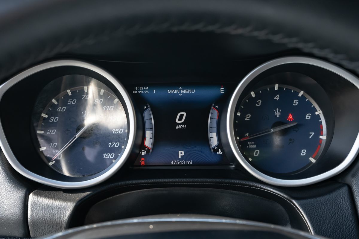 2017 Maserati Ghibli S photo 24