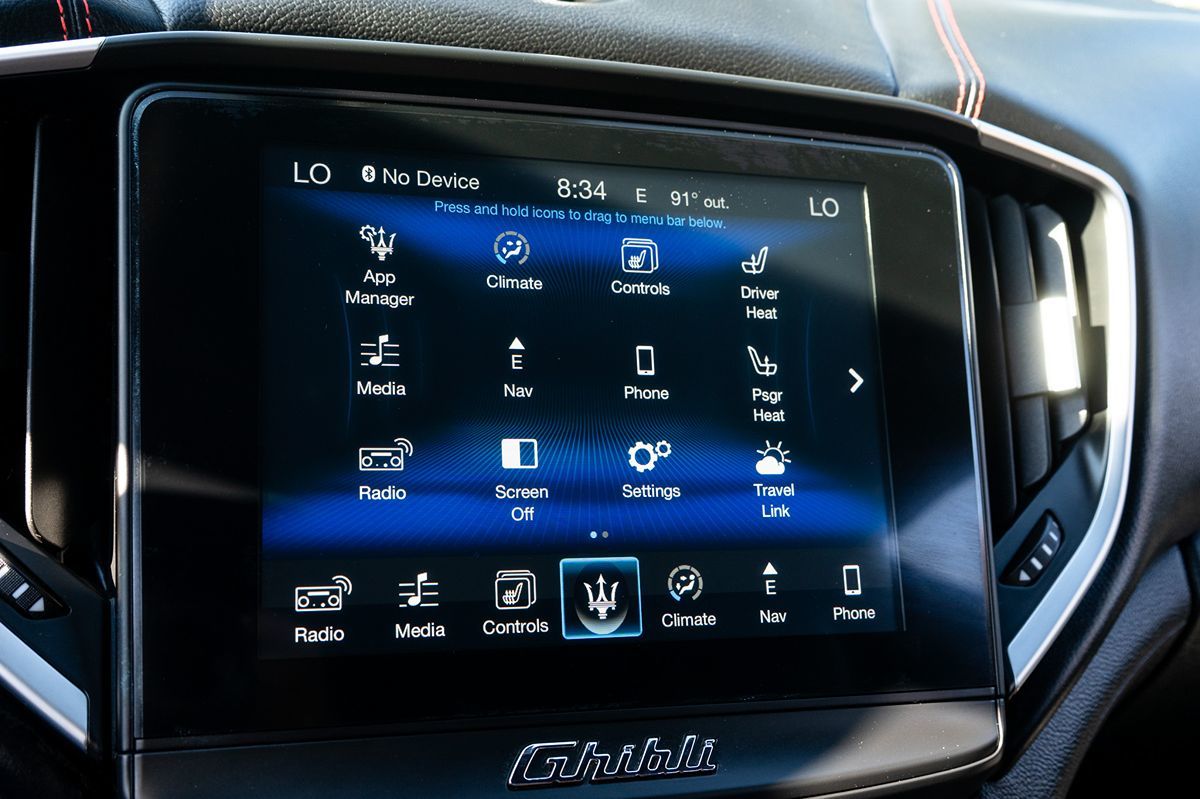 2017 Maserati Ghibli S photo 32
