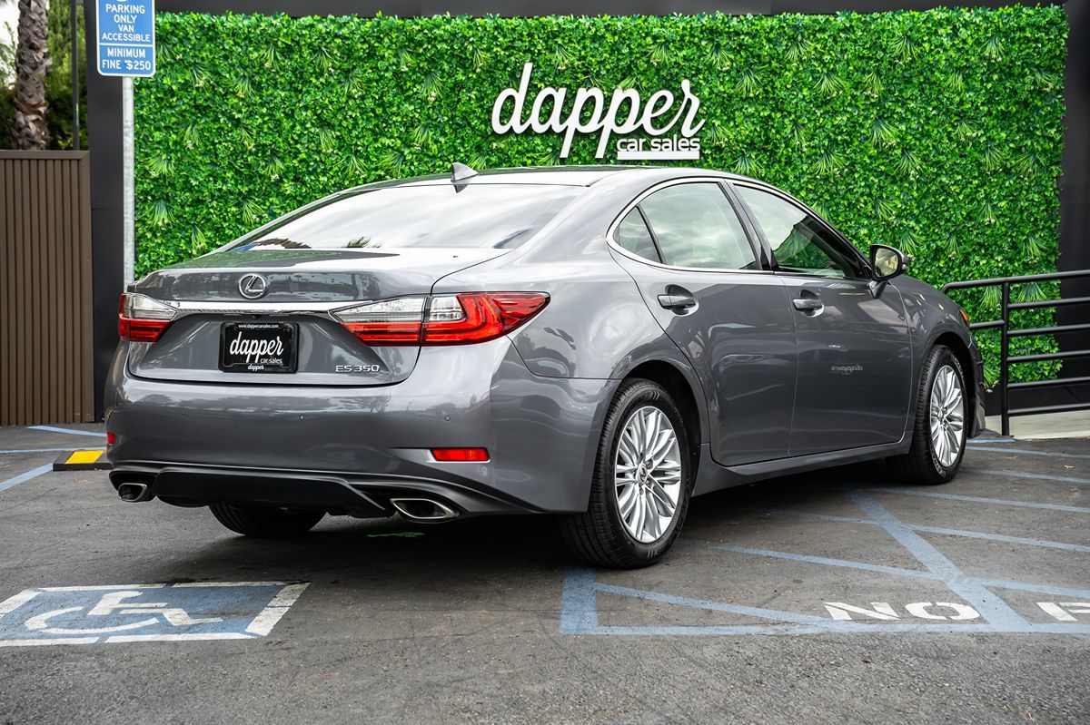 2016 Lexus ES 350 photo 5