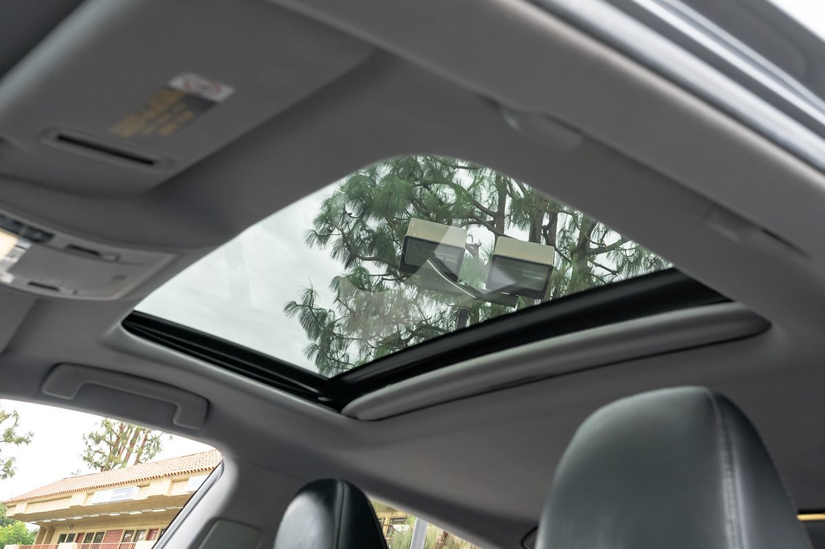 2016 Lexus ES 350 photo 12
