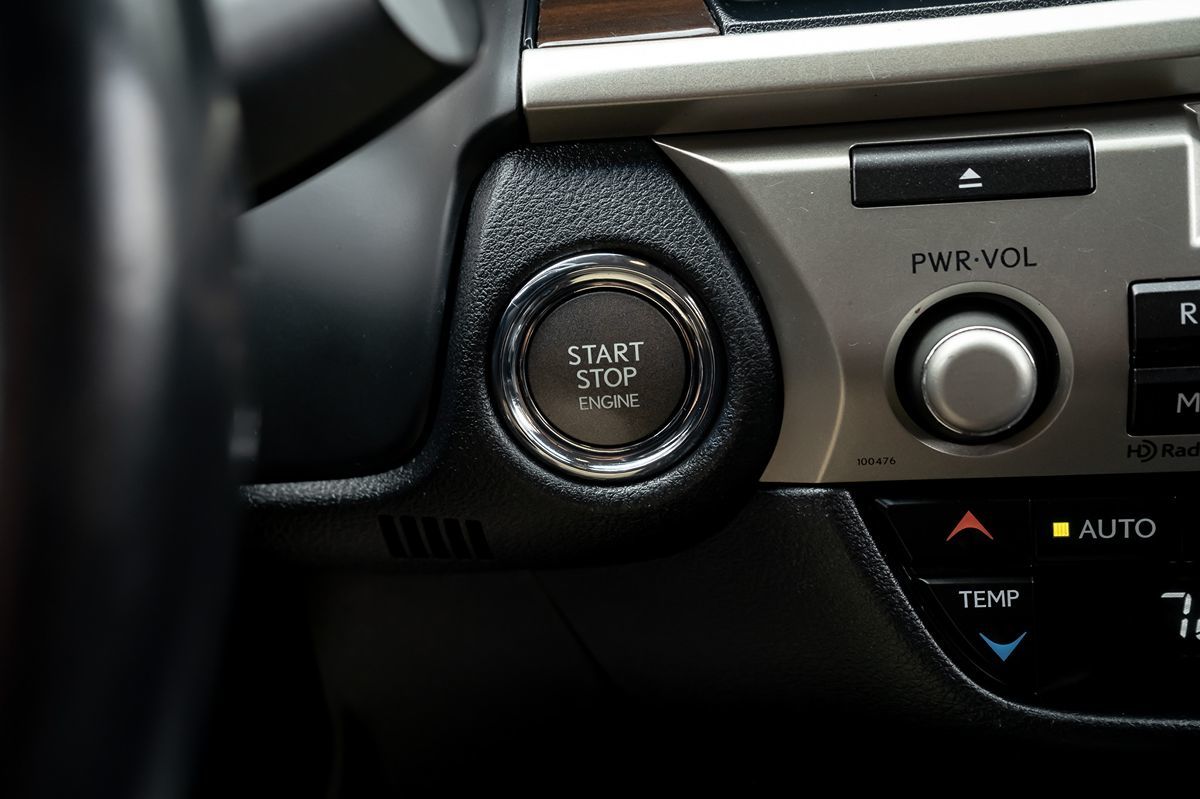 2016 Lexus ES 350 photo 25