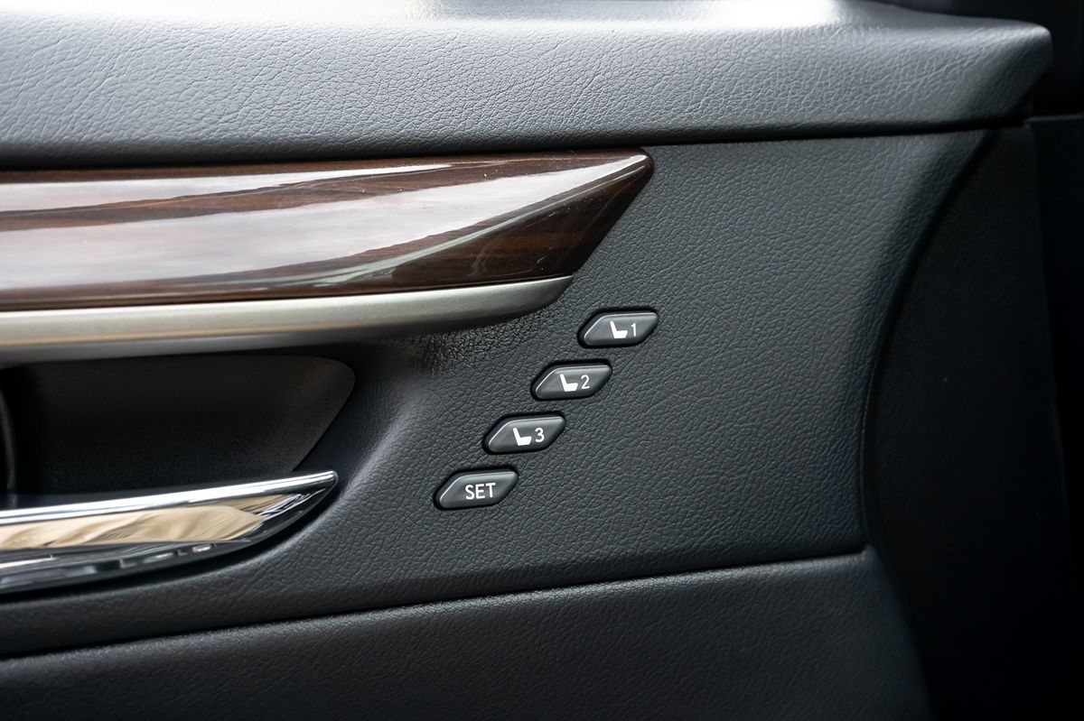 2016 Lexus ES 350 photo 26