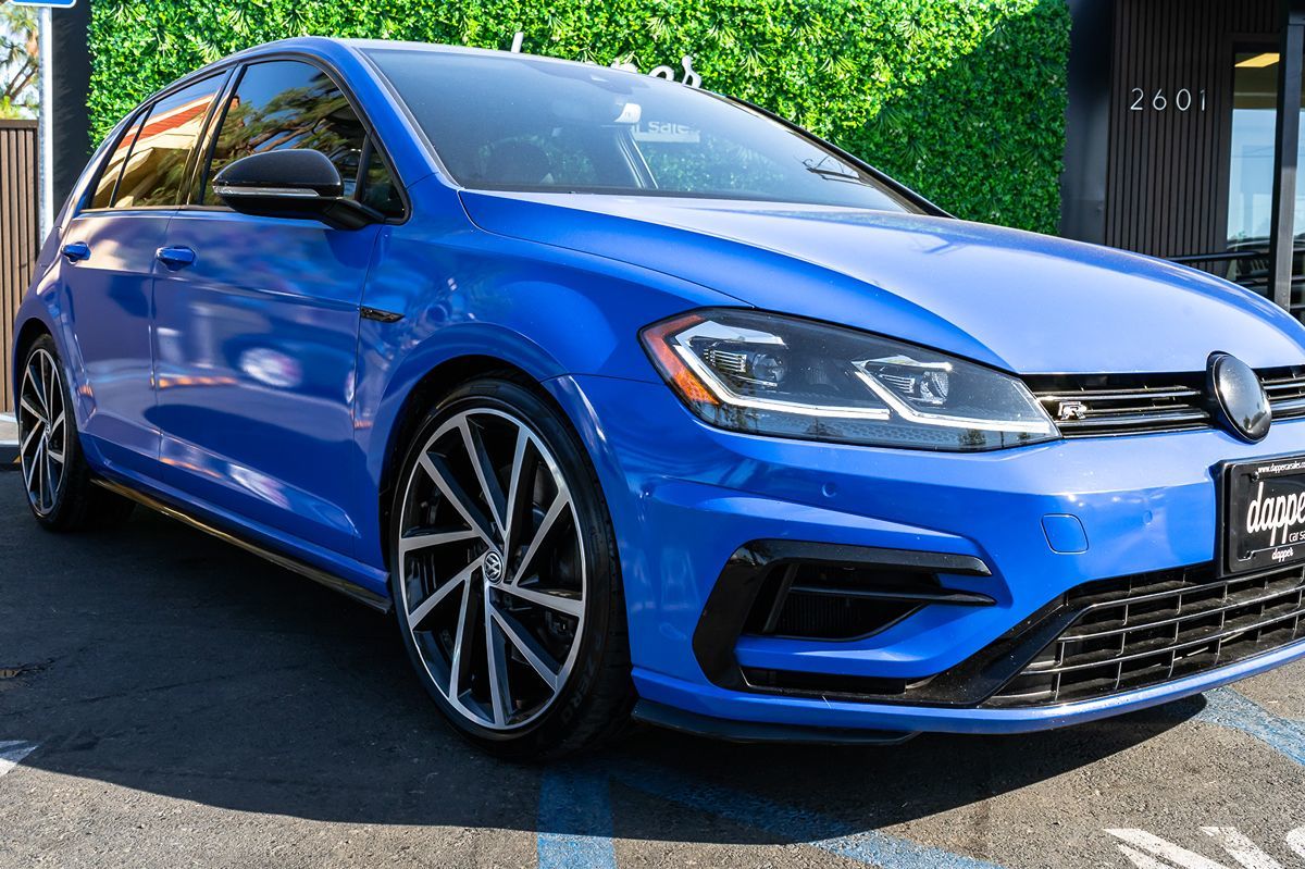 2018 Volkswagen Golf R 4Motion photo 4