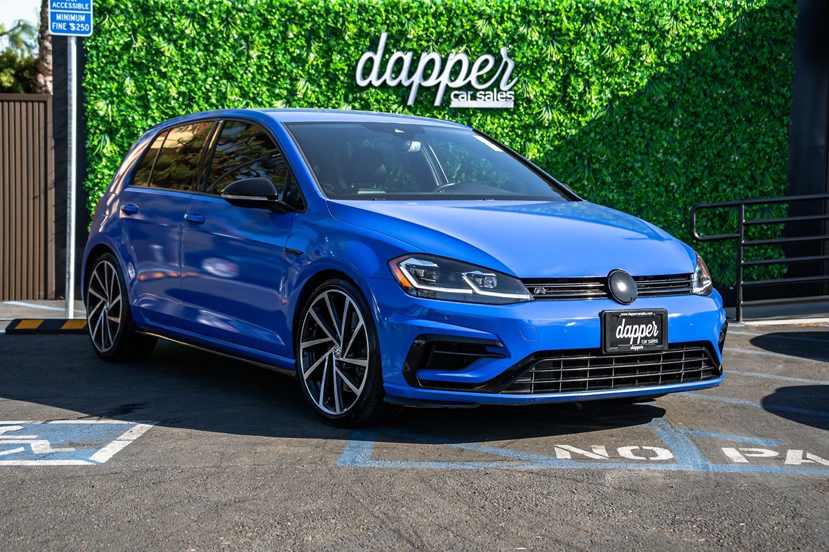 2018 Volkswagen Golf R 4Motion photo 3