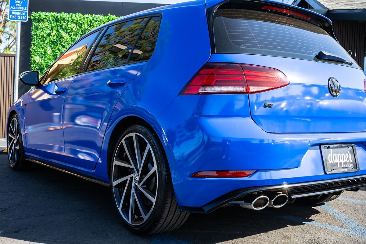 2018 Volkswagen Golf R 4Motion photo 8