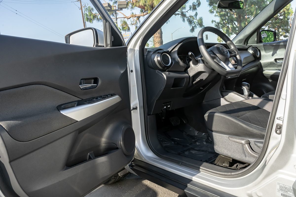 2018 Nissan Kicks SV photo 11