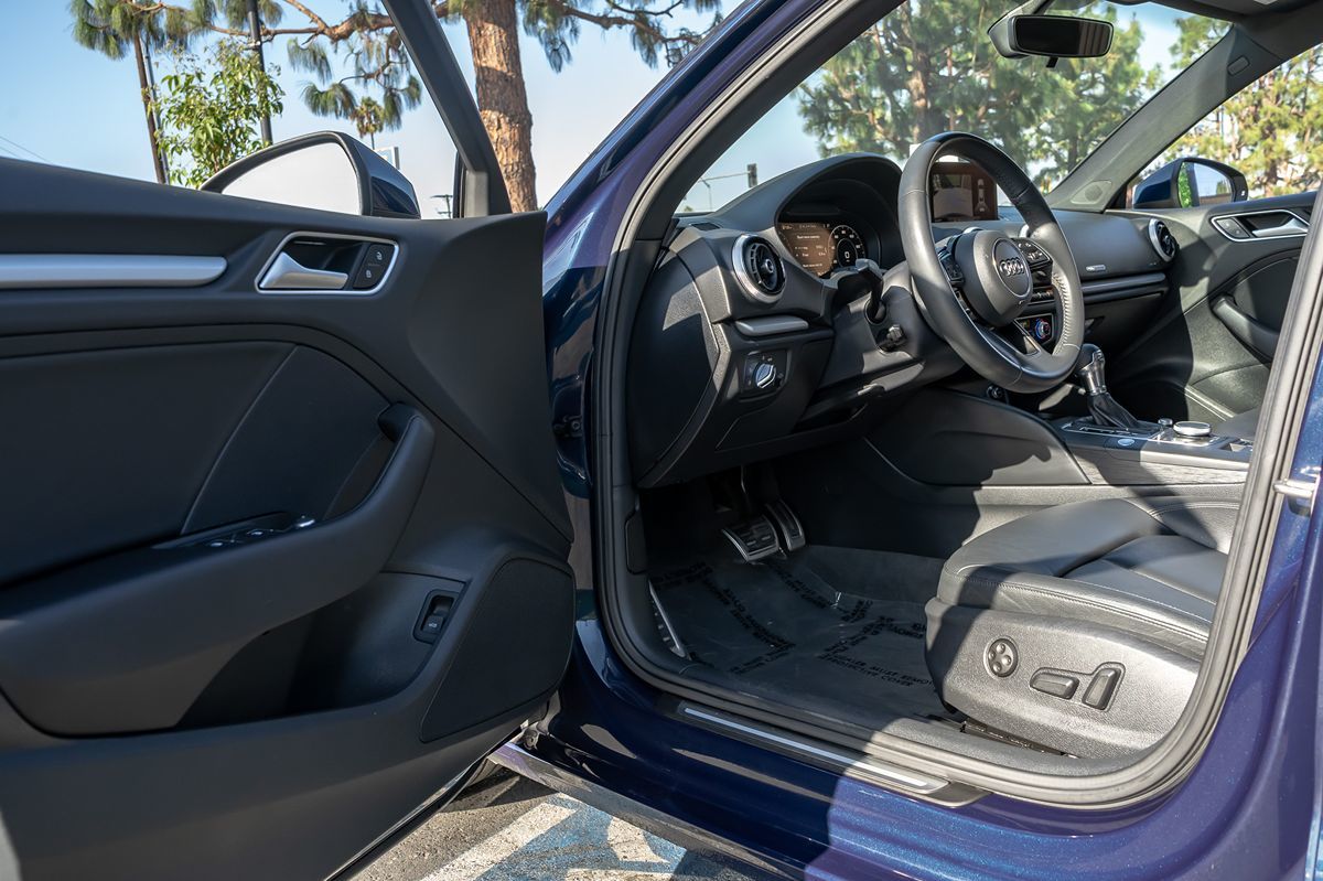 2018 Audi A3 Premium photo 12