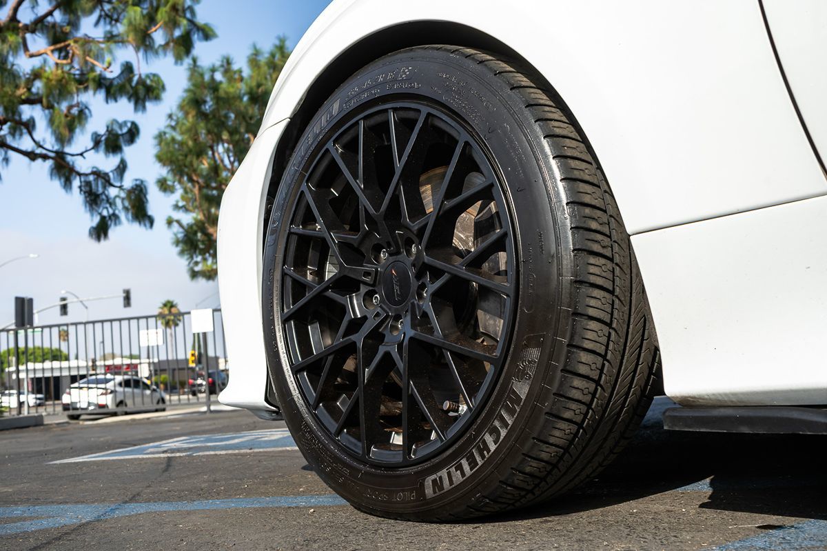 2015 Lexus RC 350 photo 3