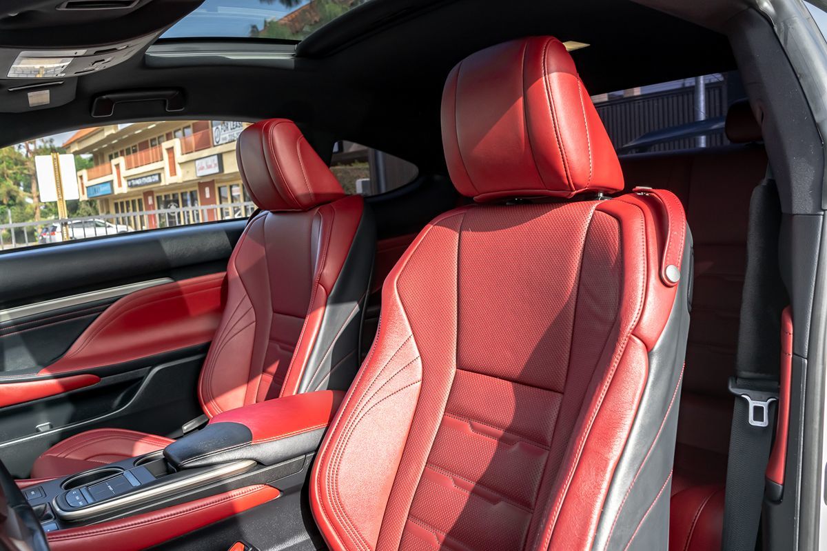 2015 Lexus RC 350 photo 14