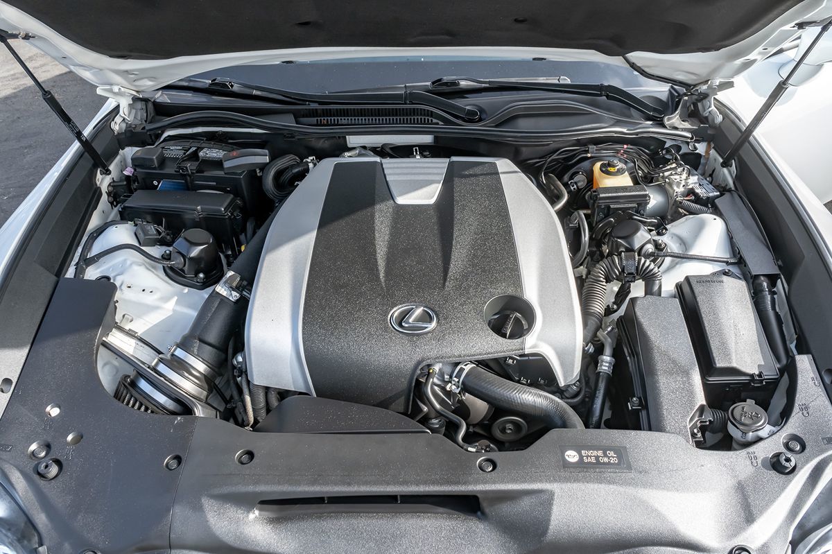 2015 Lexus RC 350 photo 17