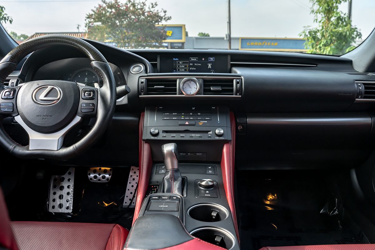 2015 Lexus RC 350 photo 19