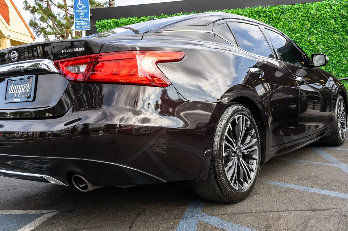 2017 Nissan Maxima Platinum photo 6