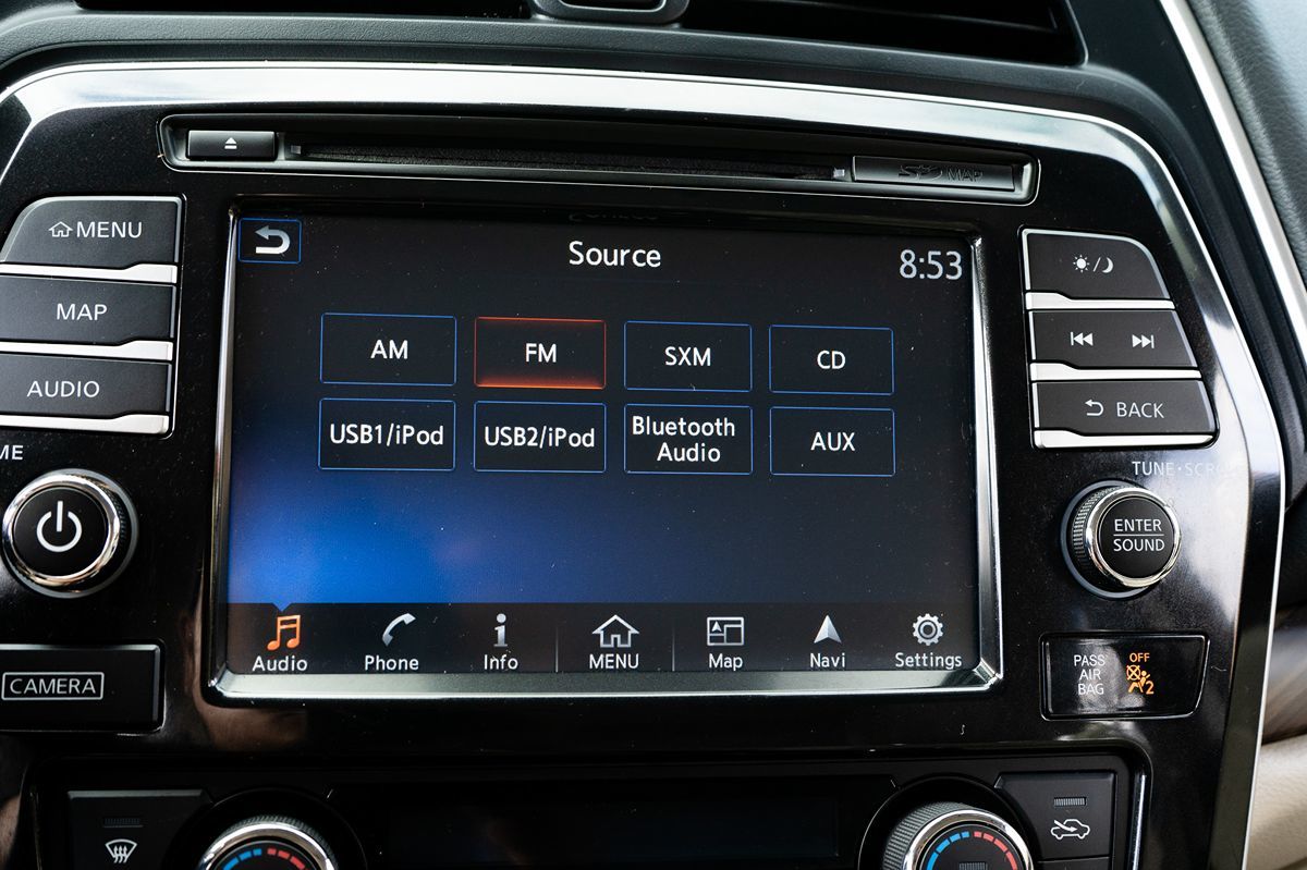 2017 Nissan Maxima Platinum photo 38