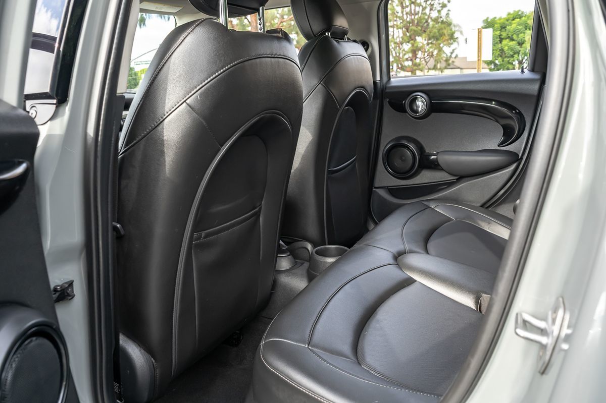 2019 Mini Cooper 4 Door Hardtop Signature photo 12