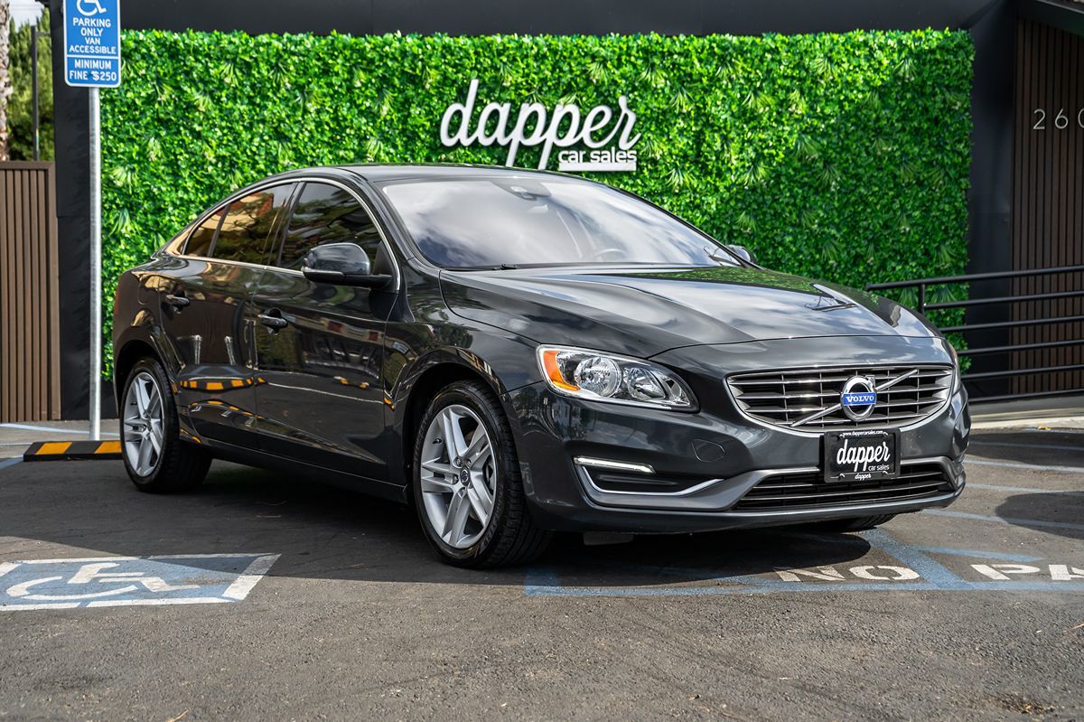 2015 Volvo S60 T5 Drive-E Premier photo 3