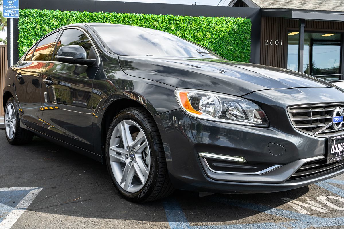 2015 Volvo S60 T5 Drive-E Premier photo 4