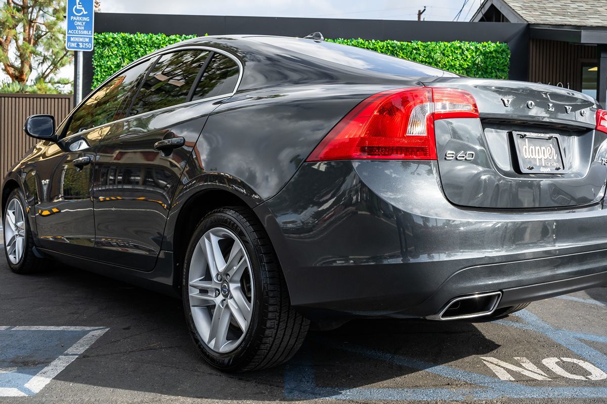 2015 Volvo S60 T5 Drive-E Premier photo 8