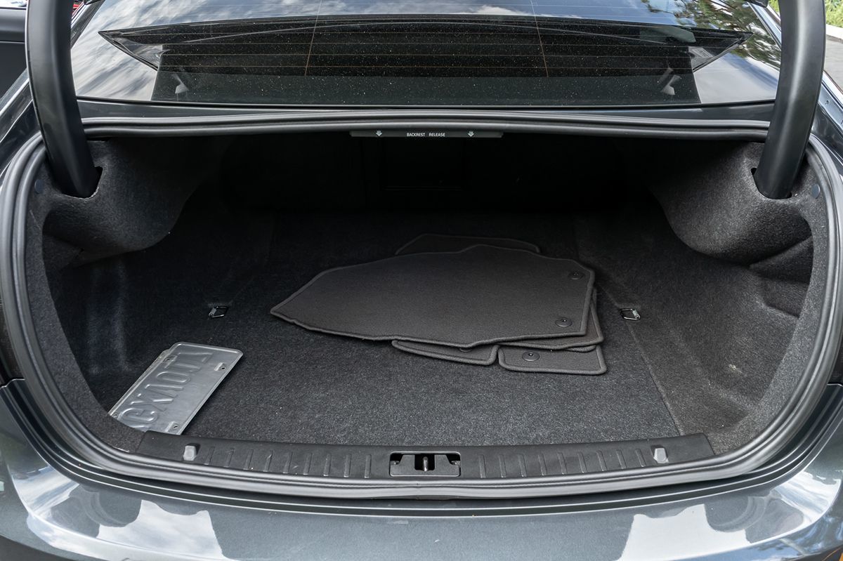 2015 Volvo S60 T5 Drive-E Premier photo 17