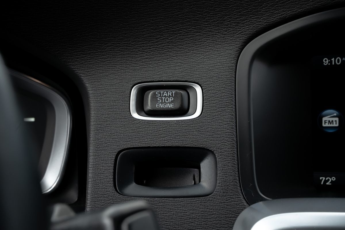 2015 Volvo S60 T5 Drive-E Premier photo 26