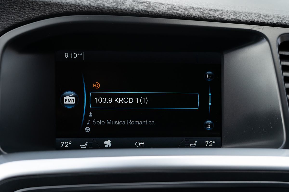 2015 Volvo S60 T5 Drive-E Premier photo 30
