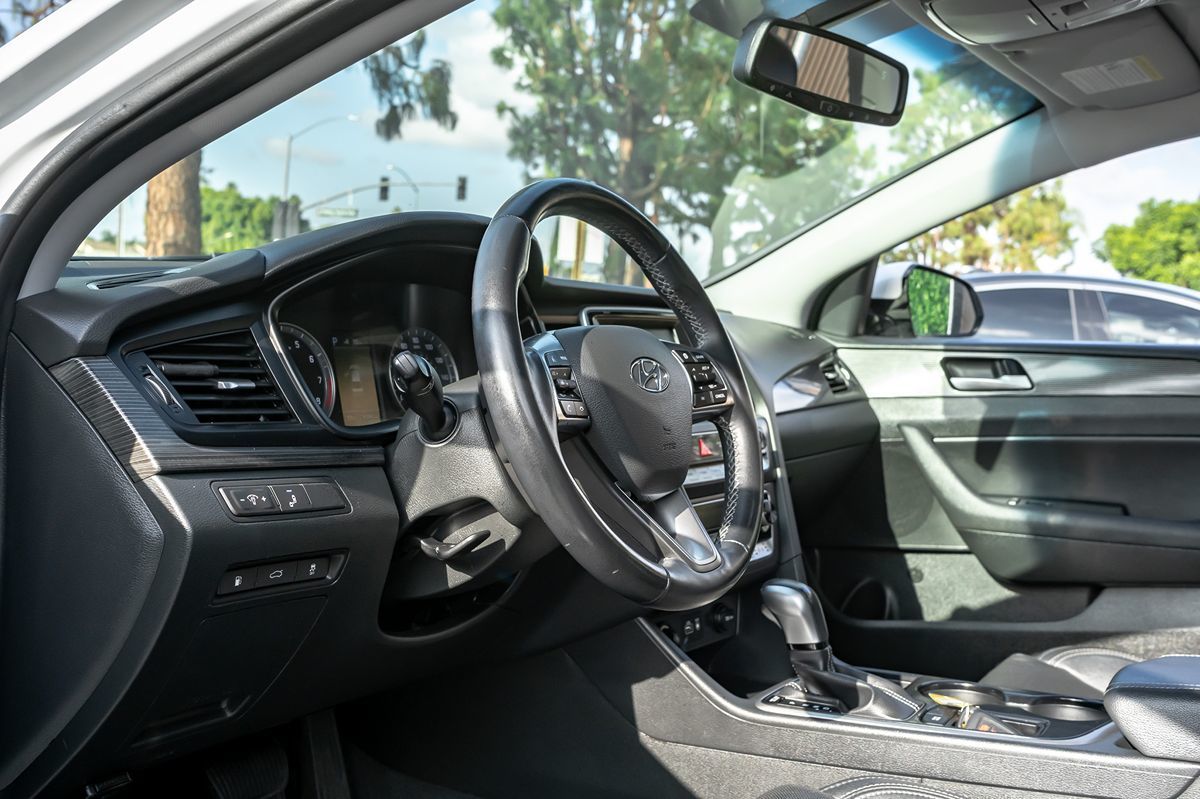2018 Hyundai Sonata Limited photo 8