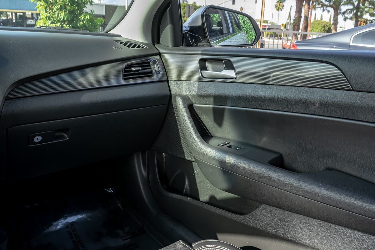 2018 Hyundai Sonata Limited photo 20