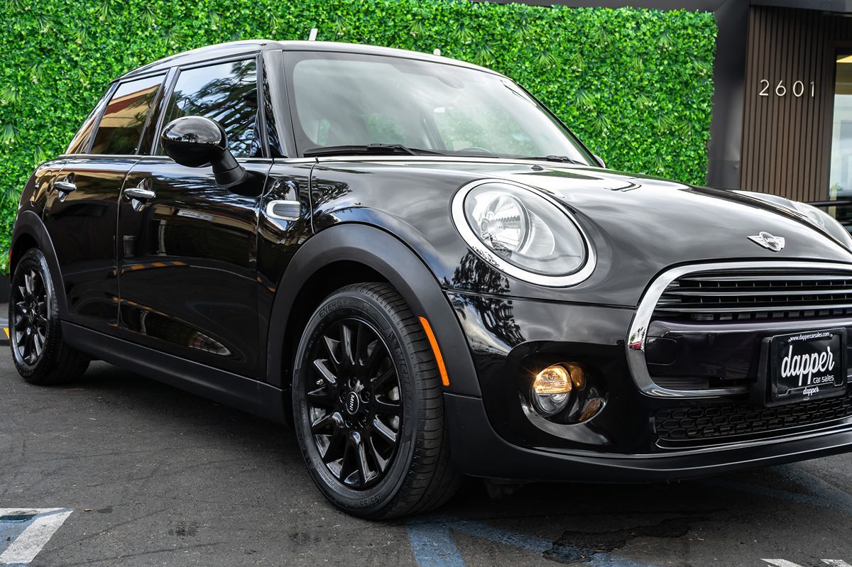 2018 Mini Cooper 4 Door Hardtop photo 4