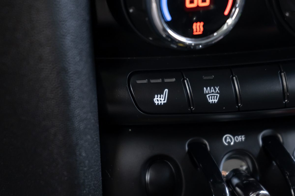 2018 Mini Cooper 4 Door Hardtop photo 25