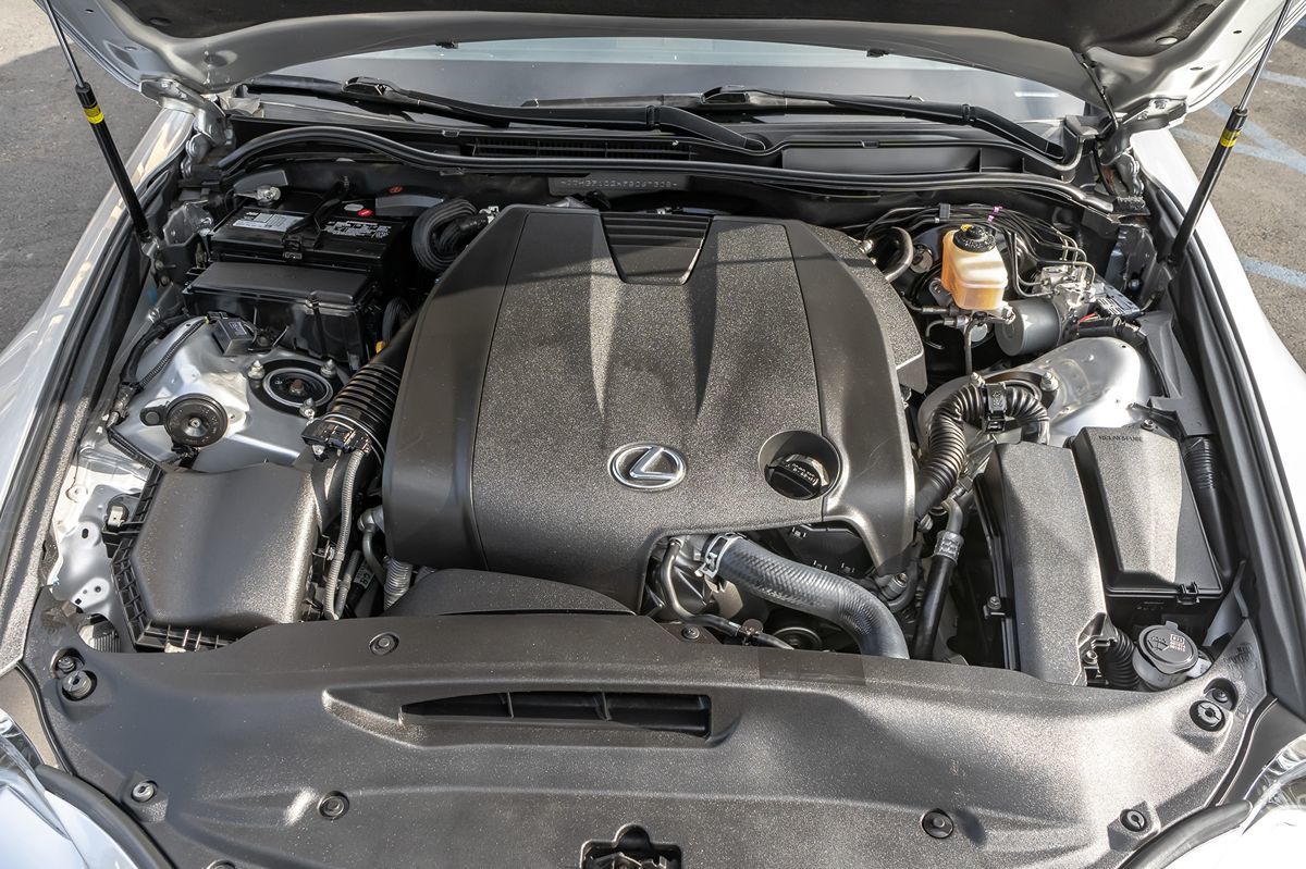 2015 Lexus IS 250 photo 17