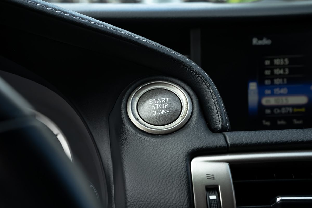 2015 Lexus IS 250 photo 24