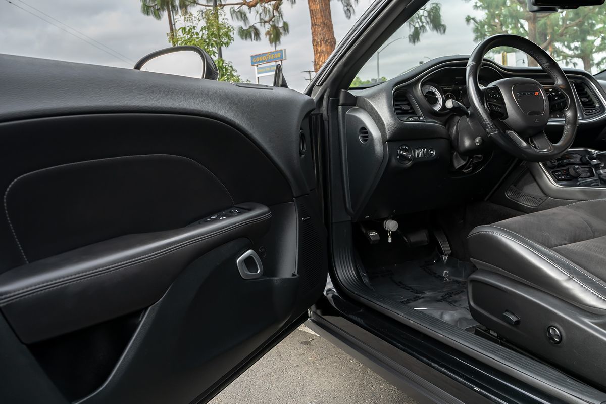 2018 Dodge Challenger T/A 392 photo 13