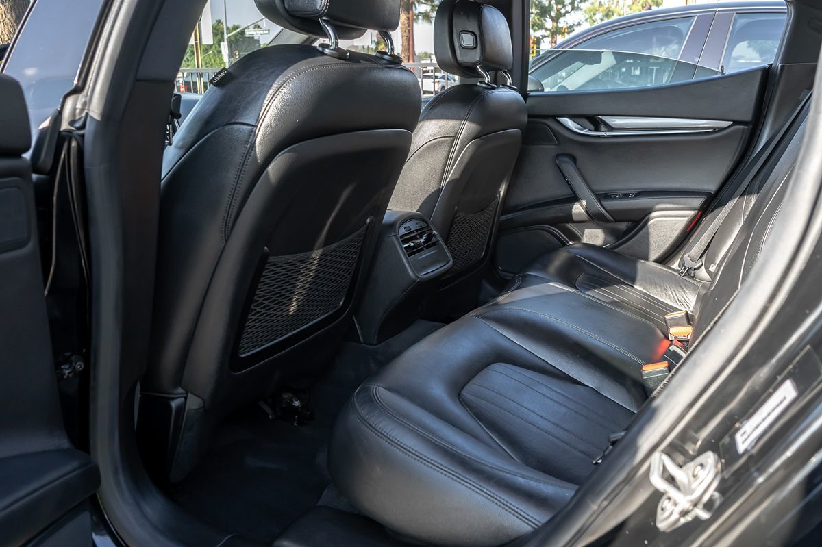 2020 Maserati Ghibli photo 13