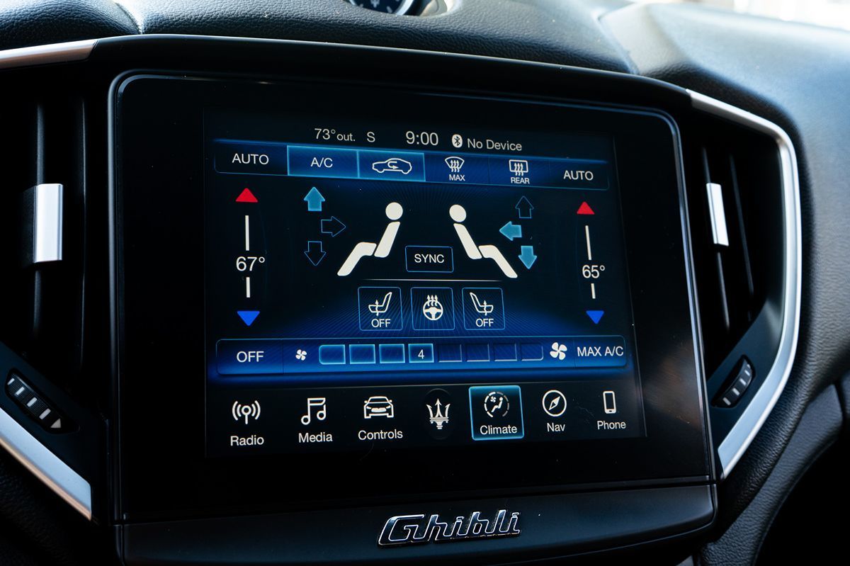 2020 Maserati Ghibli photo 32