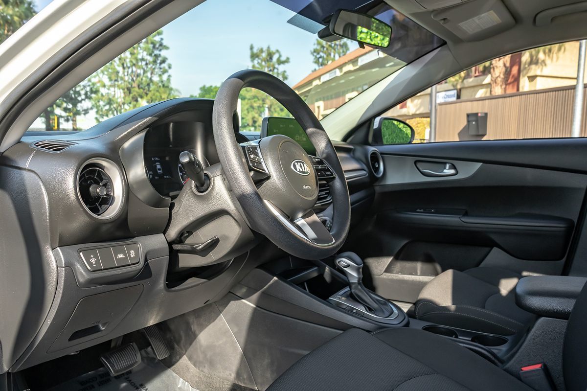 2020 Kia Forte LXS photo 9