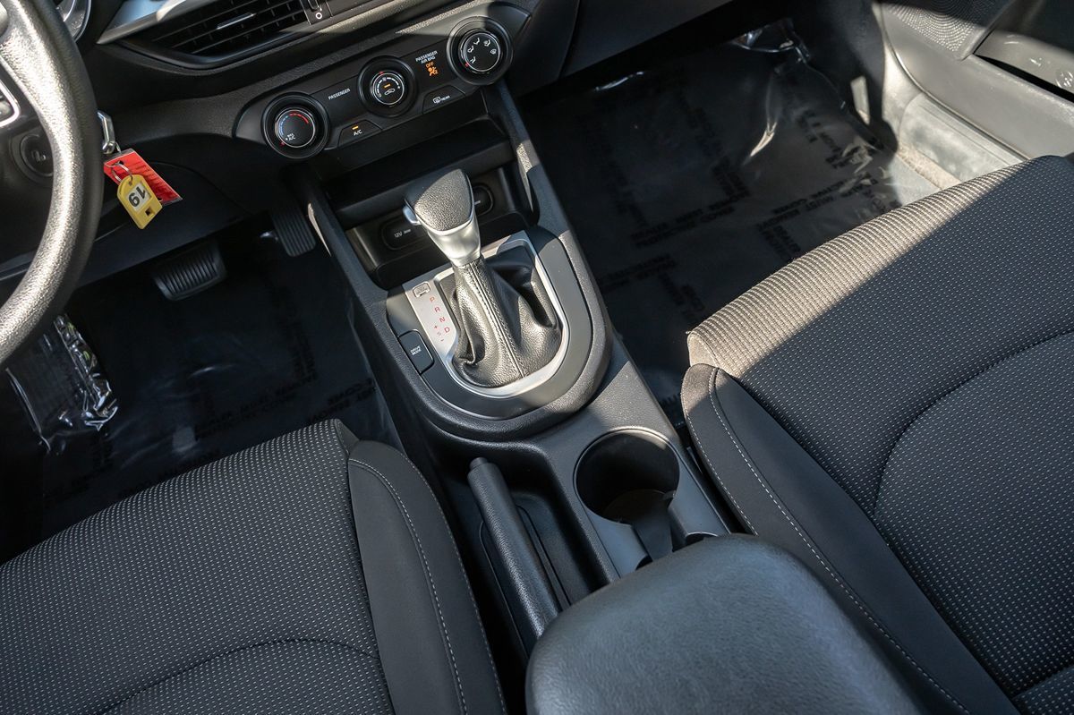 2020 Kia Forte LXS photo 18
