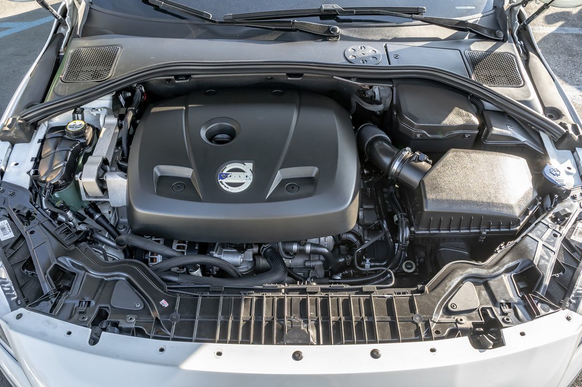 2015 Volvo S60 T5 Drive-E Platinum photo 15