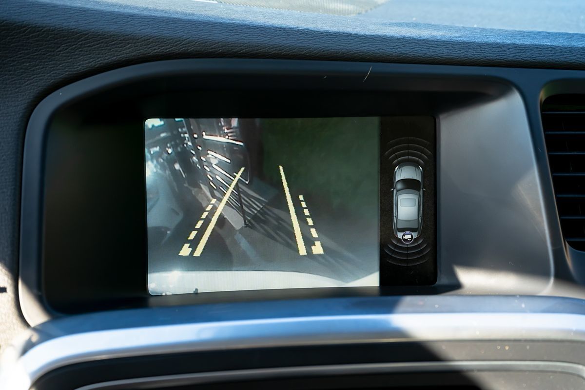 2015 Volvo S60 T5 Drive-E Platinum photo 29
