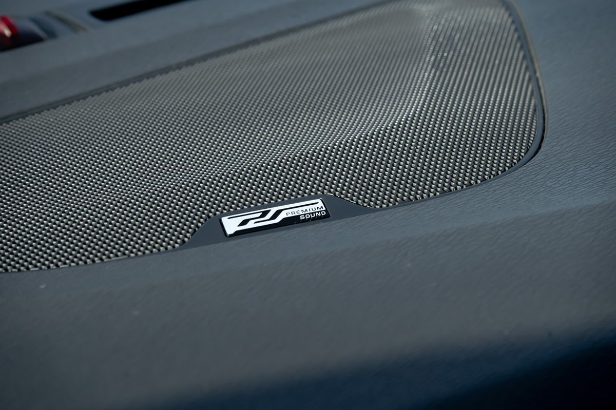 2015 Volvo S60 T5 Drive-E Platinum photo 31