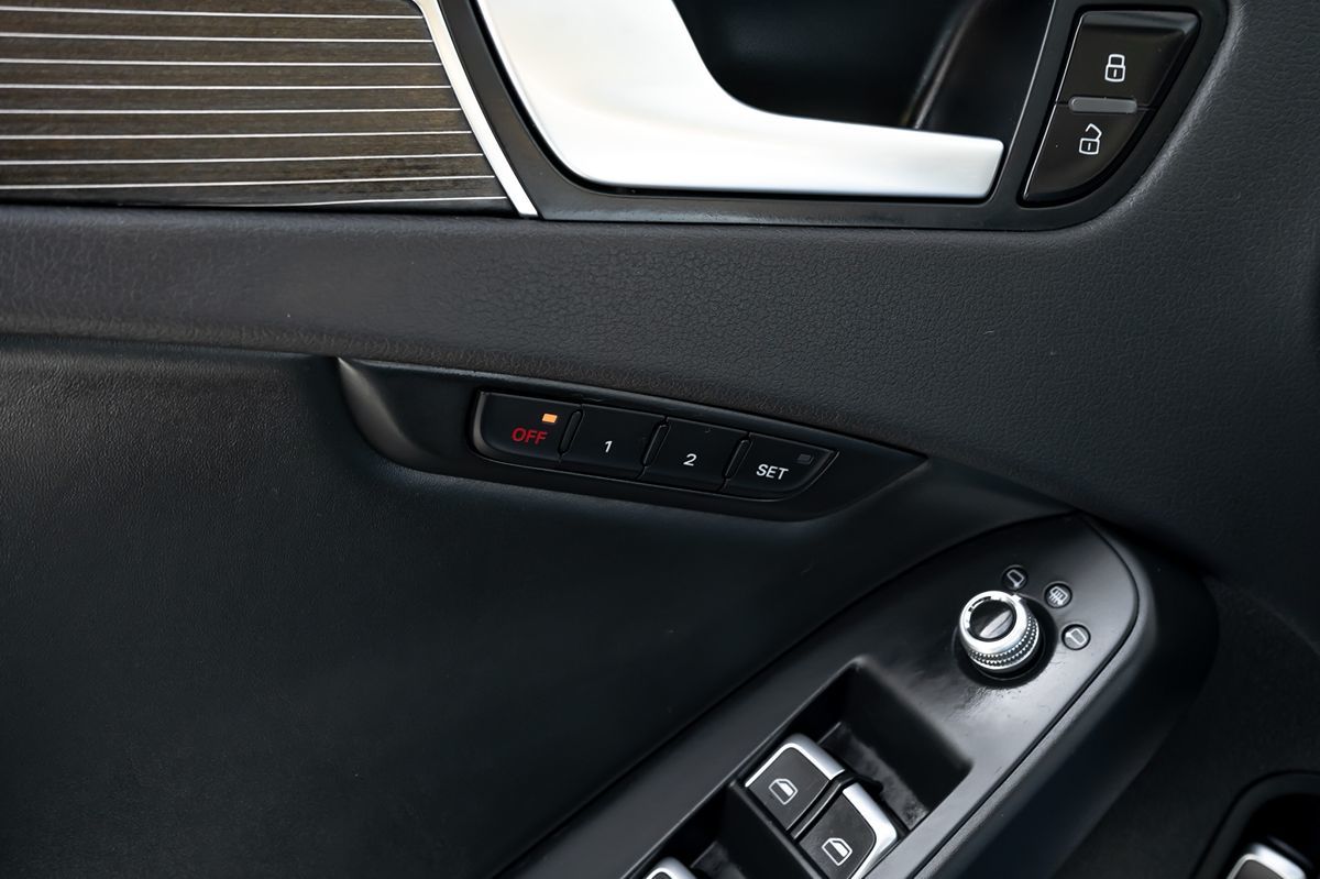 2014 Audi S4 Base Premium Plus photo 25